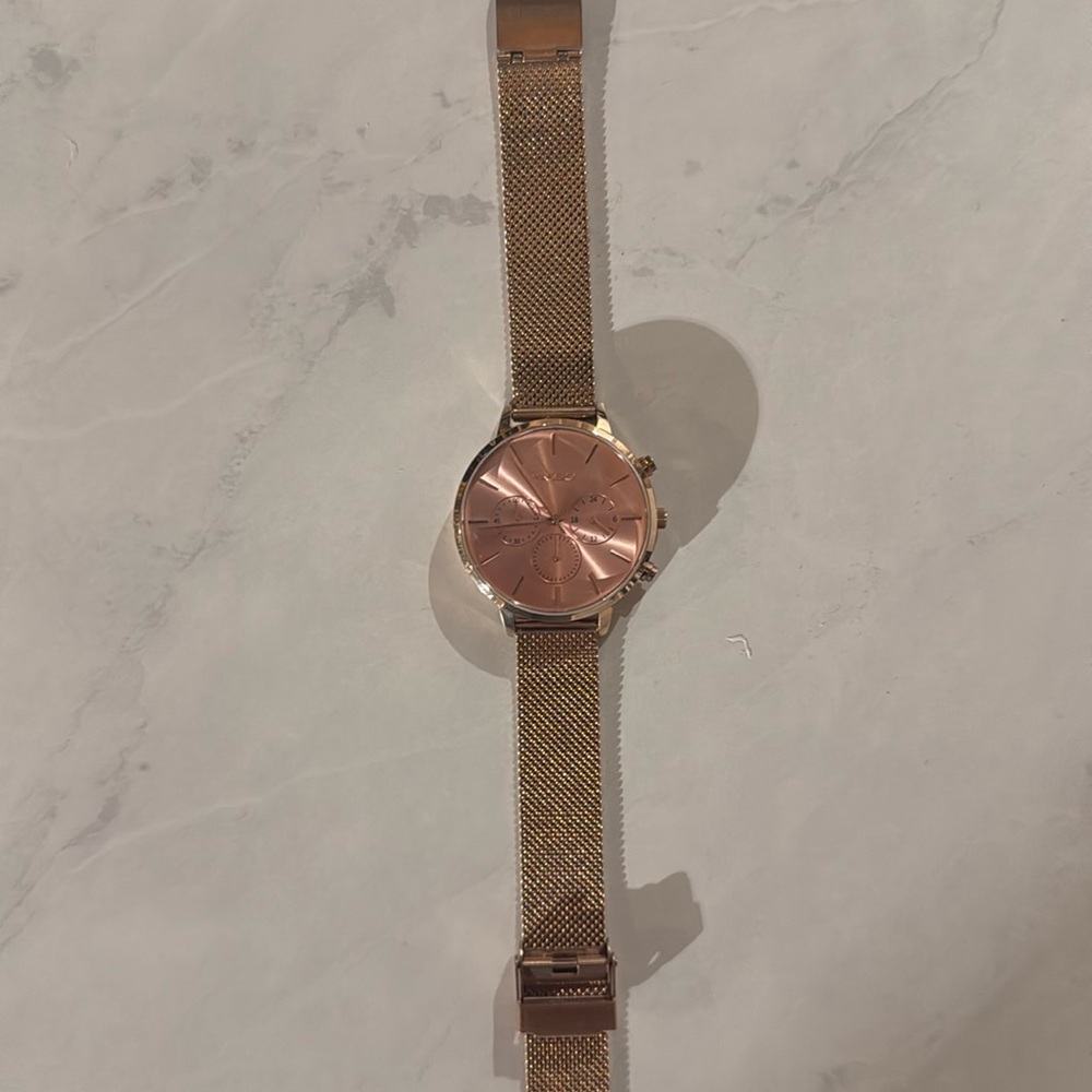 Vincero never been worn Ross gold watch